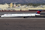 Delta Air Lines McDonnell Douglas MD-90-30 (N963DN) at  Phoenix - Sky Harbor, United States