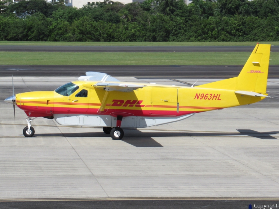 DHL (Kingfisher Air Services) Cessna 208B Super Cargomaster (N963HL) | Photo 202311
