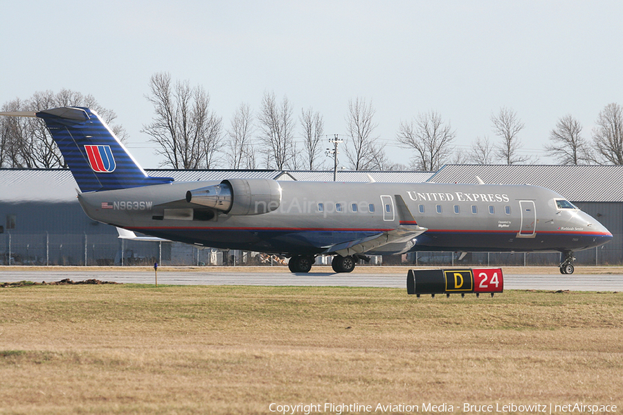 United Express (SkyWest Airlines) Bombardier CRJ-200LR (N963SW) | Photo 150916