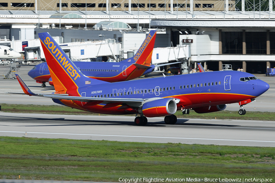 Southwest Airlines Boeing 737-7H4 (N963WN) | Photo 85952