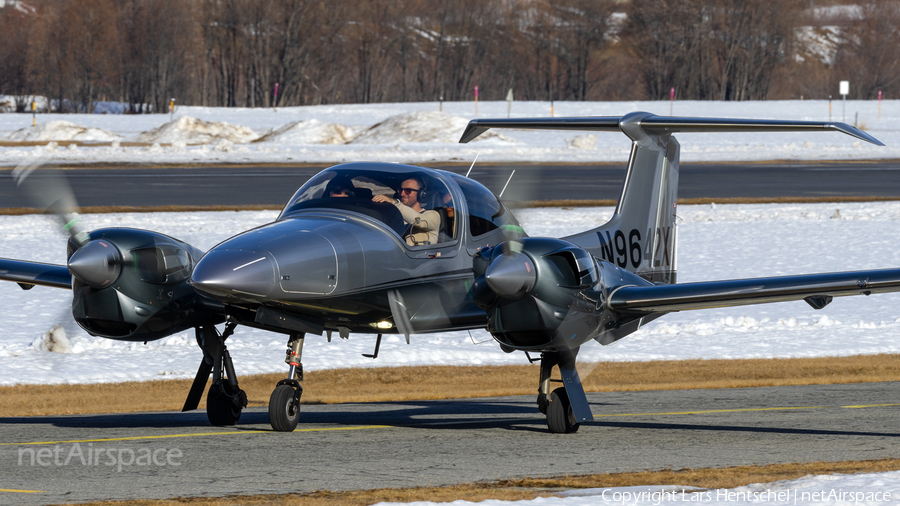 (Private) Diamond DA42 NG Twin Star (N9642X) | Photo 544698