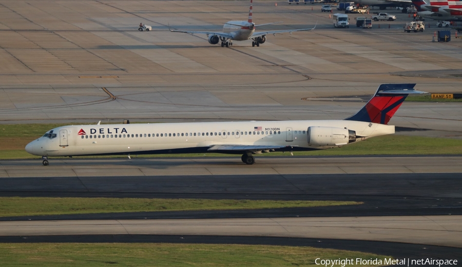 Delta Air Lines McDonnell Douglas MD-88 (N964DL) | Photo 323390