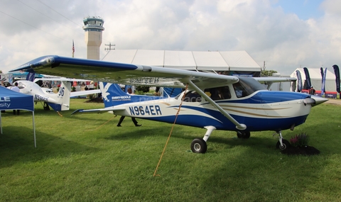 Embry Riddle Aeronatucal University Cessna 172S Skyhawk SP (N964ER) at  Oshkosh - Wittman Regional, United States
