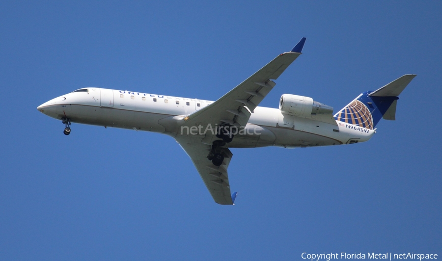 United Express (SkyWest Airlines) Bombardier CRJ-200LR (N964SW) | Photo 323410