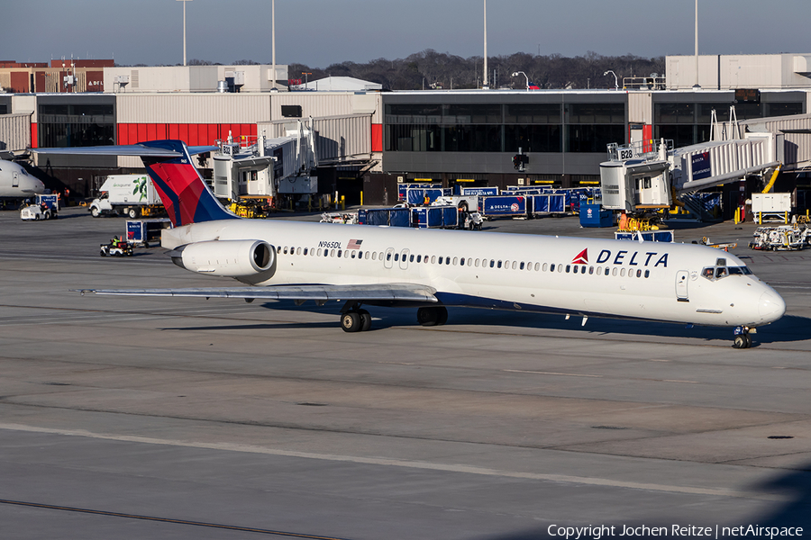 Delta Air Lines McDonnell Douglas MD-88 (N965DL) | Photo 252162