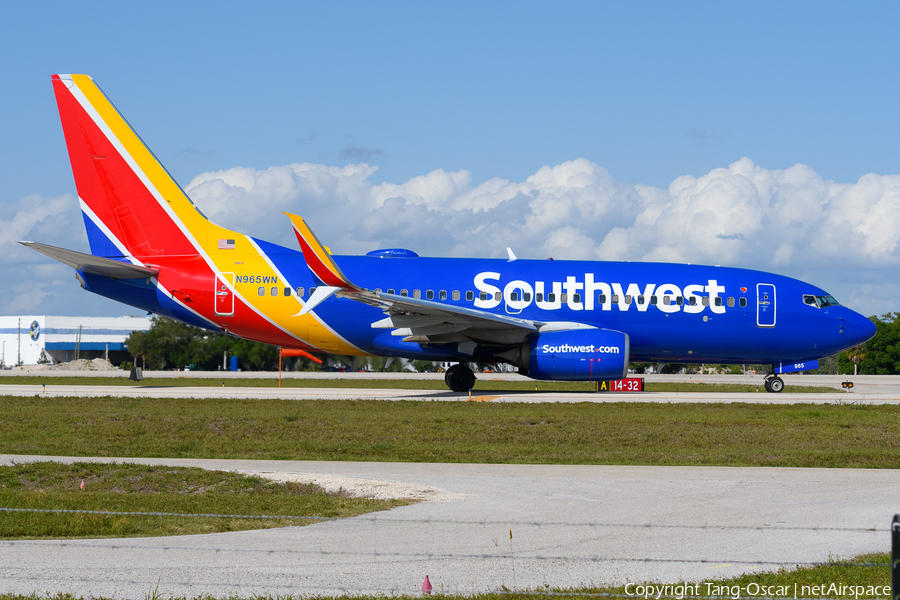 Southwest Airlines Boeing 737-7H4 (N965WN) | Photo 624956