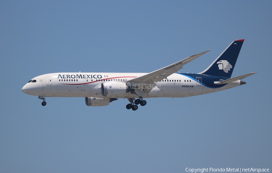 AeroMexico Boeing 787-8 Dreamliner (N966AM) | Photo 296512