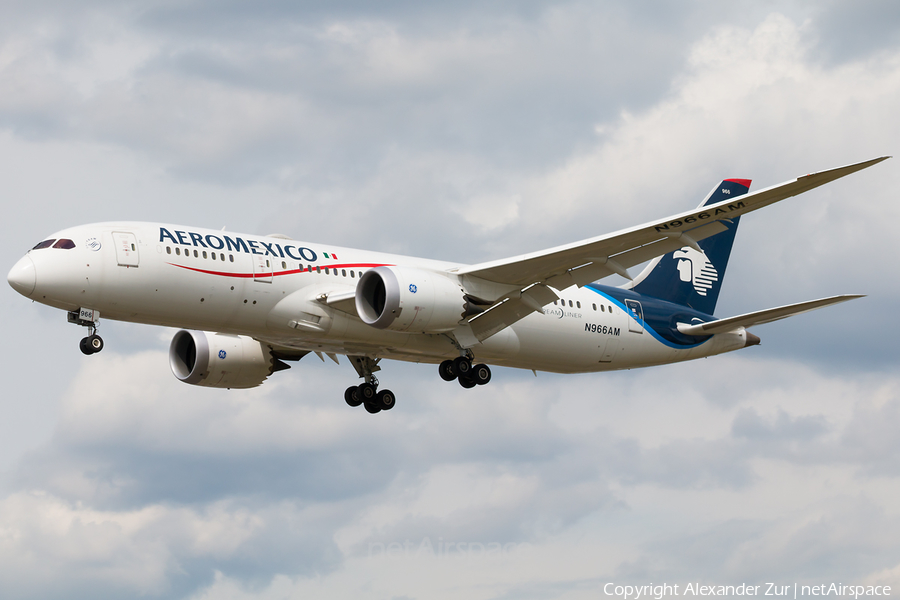 AeroMexico Boeing 787-8 Dreamliner (N966AM) | Photo 454516