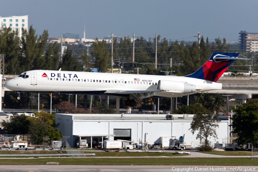 Delta Air Lines Boeing 717-2BD (N967AT) | Photo 518561