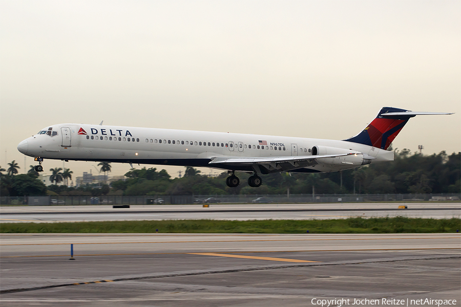 Delta Air Lines McDonnell Douglas MD-88 (N967DL) | Photo 101746