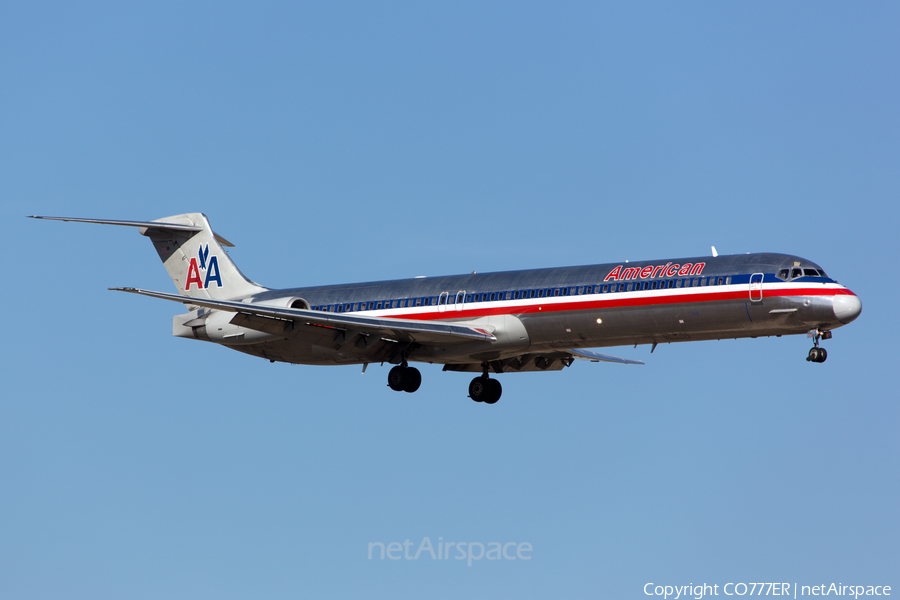 American Airlines McDonnell Douglas MD-83 (N9681B) | Photo 21726