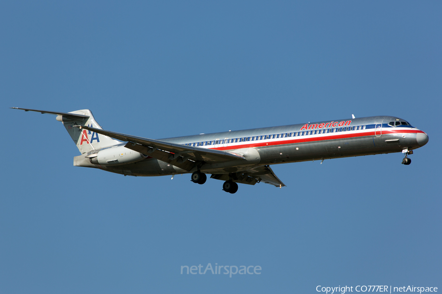American Airlines McDonnell Douglas MD-83 (N9681B) | Photo 57235