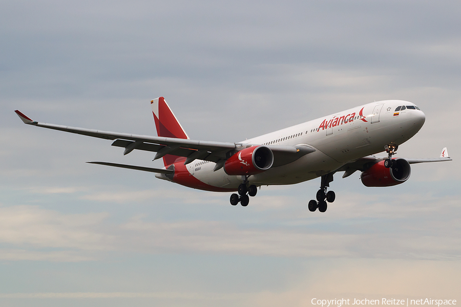 Avianca Airbus A330-243 (N968AV) | Photo 100933