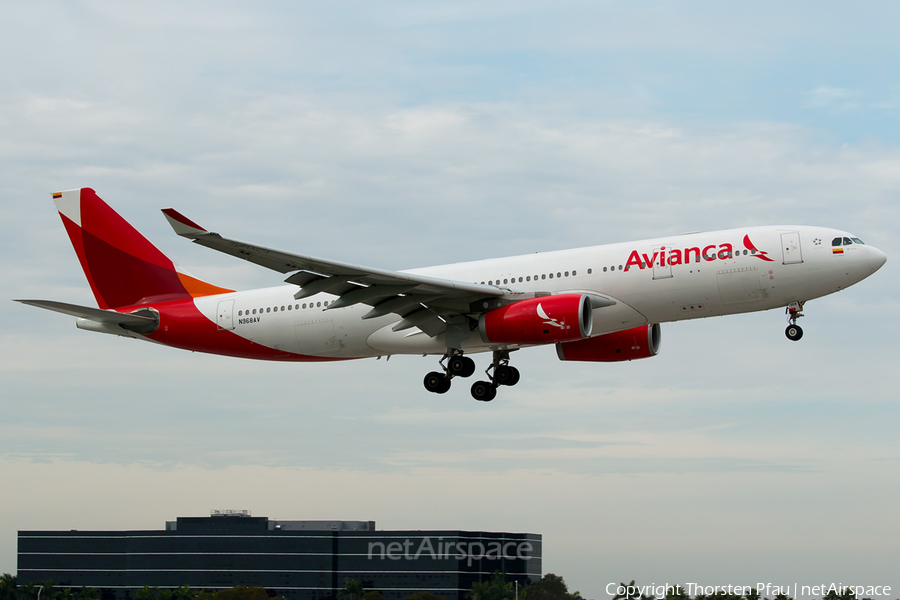 Avianca Airbus A330-243 (N968AV) | Photo 102867