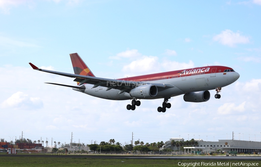 Avianca Airbus A330-243 (N968AV) | Photo 323457