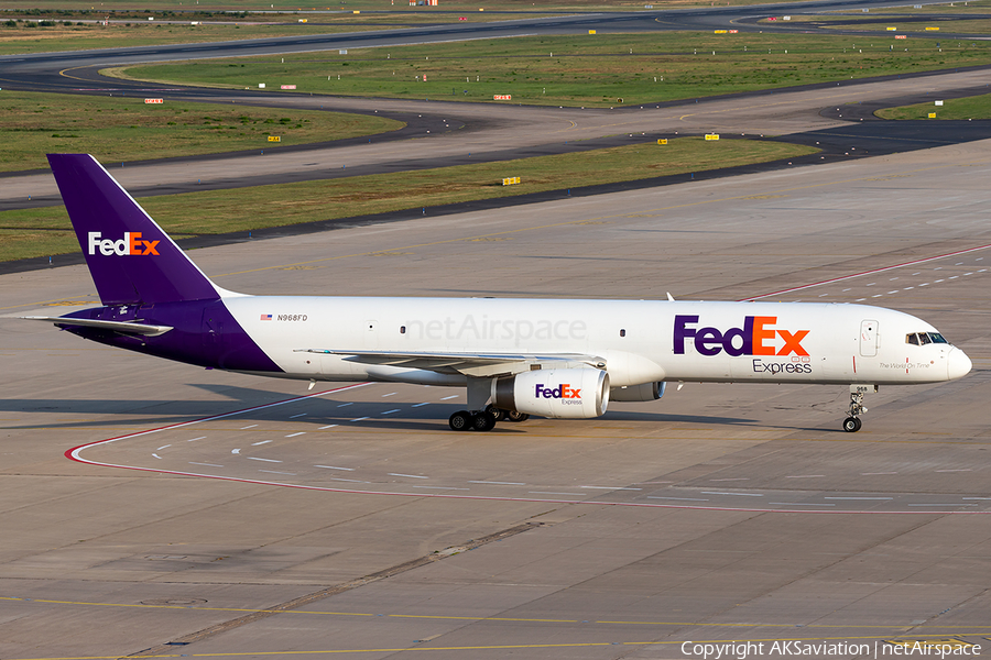 FedEx Boeing 757-28A(SF) (N968FD) | Photo 403148