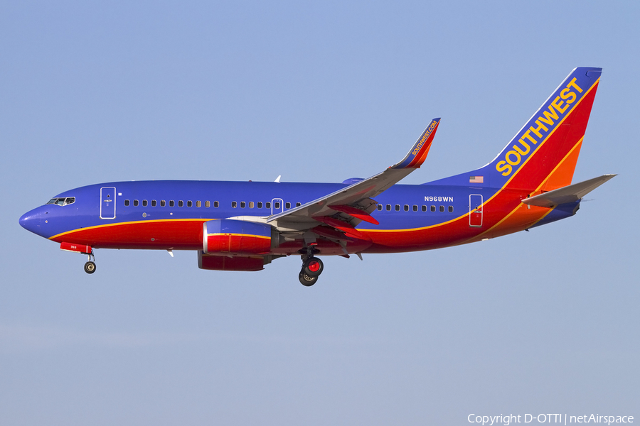 Southwest Airlines Boeing 737-7H4 (N968WN) | Photo 425065