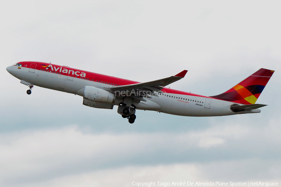 Avianca Airbus A330-243 (N969AV) | Photo 357587