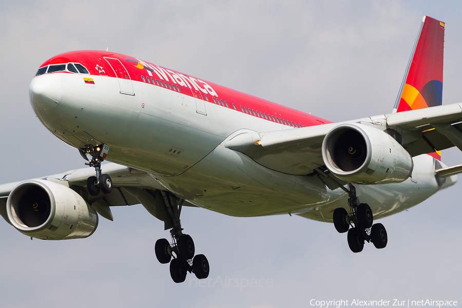 Avianca Airbus A330-243 (N969AV) | Photo 136875
