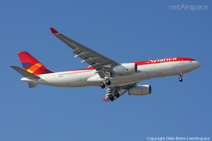 Avianca Airbus A330-243 (N969AV) | Photo 38235