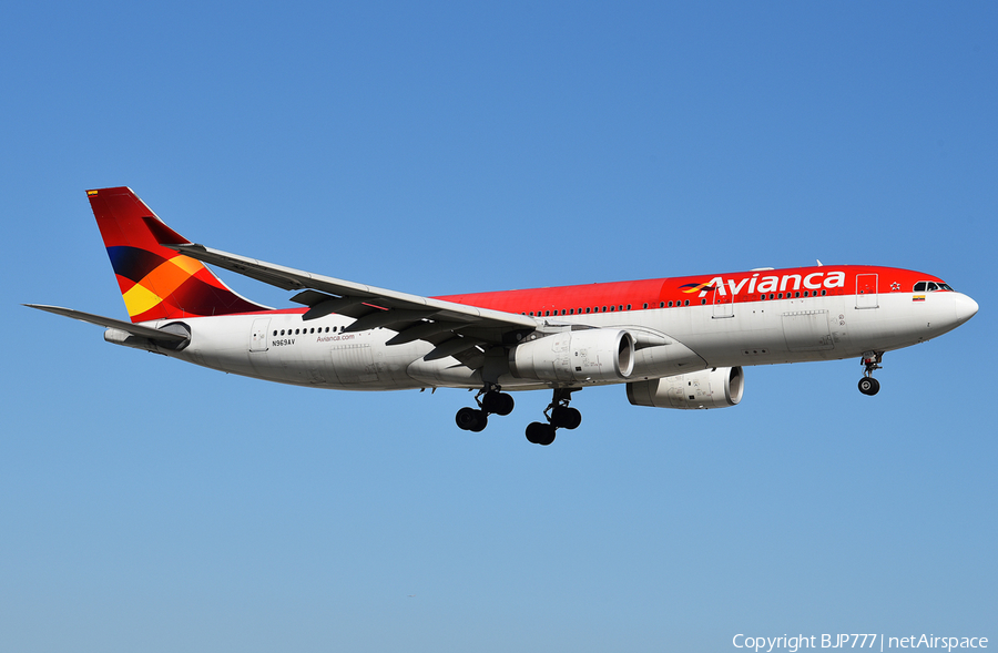 Avianca Airbus A330-243 (N969AV) | Photo 294788