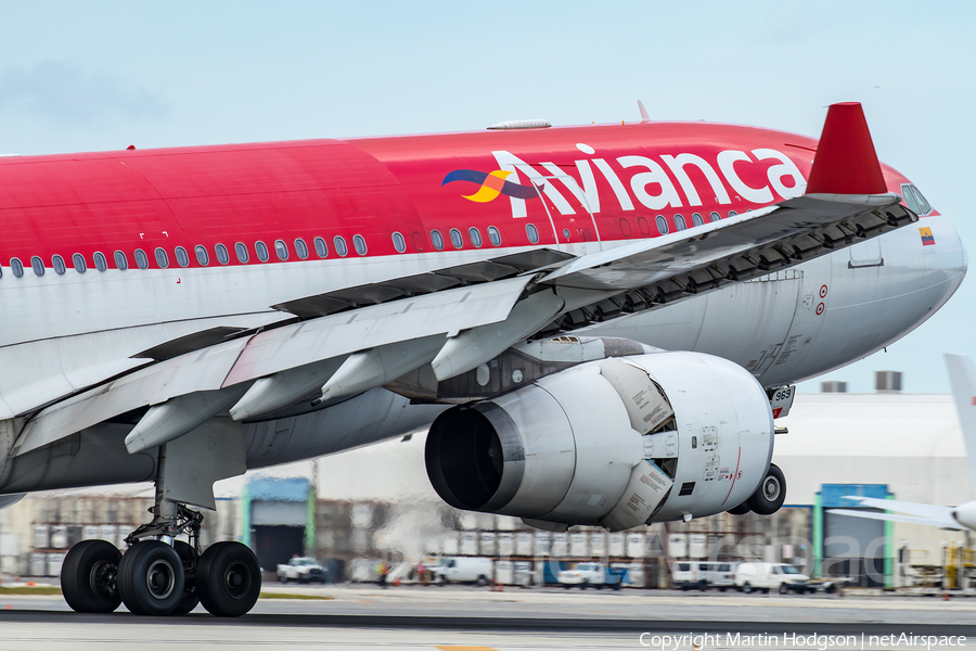 Avianca Airbus A330-243 (N969AV) | Photo 327752