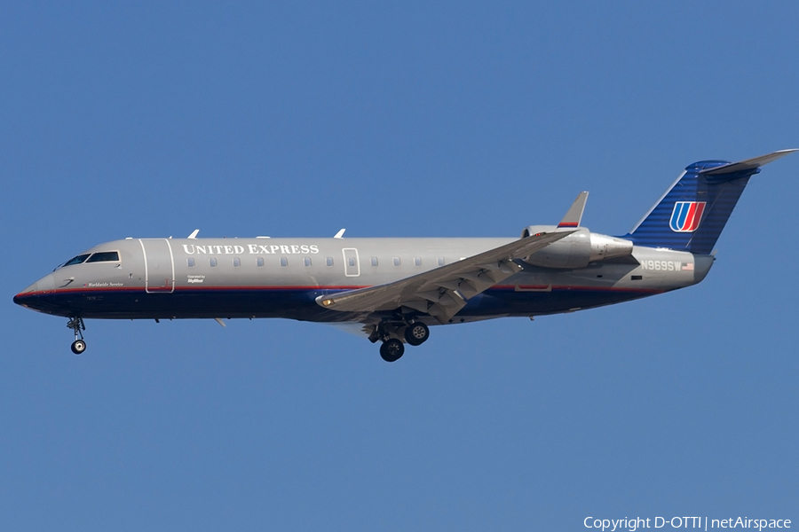 United Express (SkyWest Airlines) Bombardier CRJ-200LR (N969SW) | Photo 182988