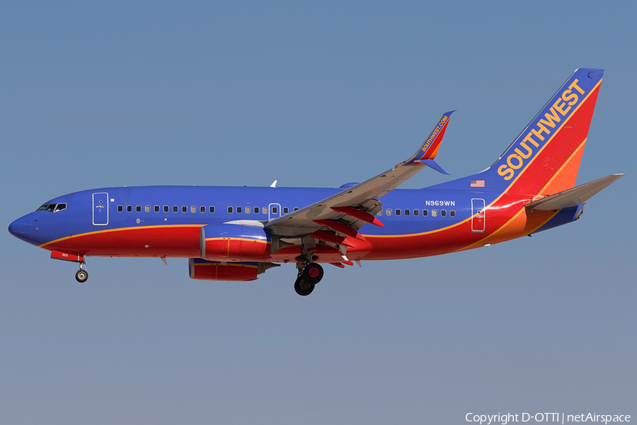 Southwest Airlines Boeing 737-7H4 (N969WN) | Photo 201160