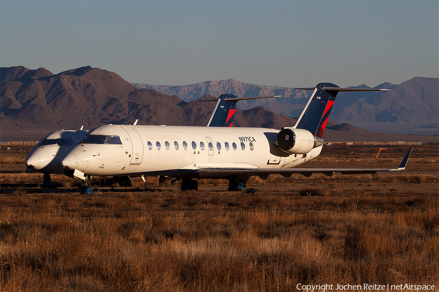 Delta Connection (Comair) Bombardier CRJ-100ER (N971CA) | Photo 96123