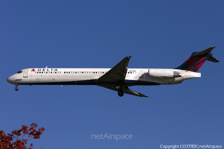 Delta Air Lines McDonnell Douglas MD-88 (N971DL) | Photo 395935