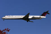 Delta Air Lines McDonnell Douglas MD-88 (N971DL) at  Atlanta - Hartsfield-Jackson International, United States