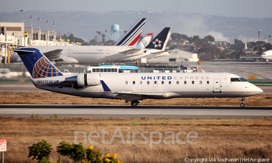 United Express (SkyWest Airlines) Bombardier CRJ-200LR (N971SW) | Photo 194947