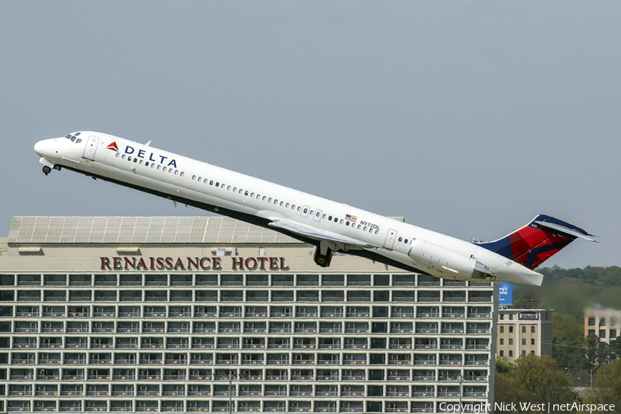 Delta Air Lines McDonnell Douglas MD-88 (N972DL) | Photo 379216