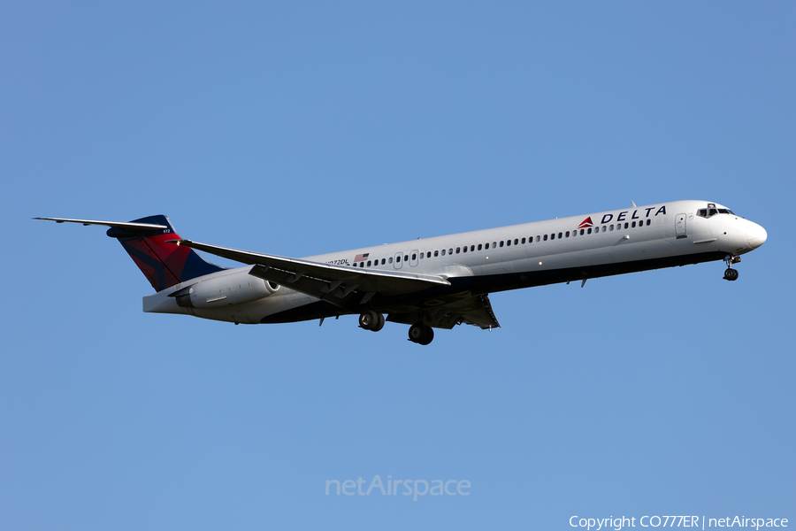 Delta Air Lines McDonnell Douglas MD-88 (N972DL) | Photo 450421