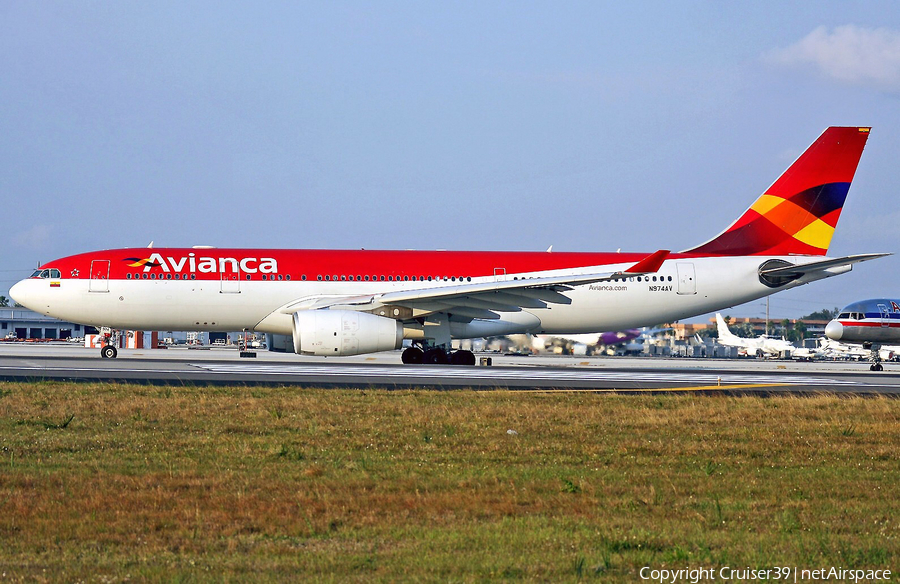 Avianca Airbus A330-243 (N974AV) | Photo 106526