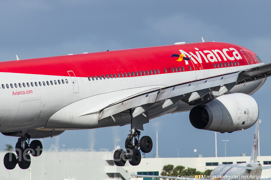 Avianca Airbus A330-243 (N974AV) | Photo 255491