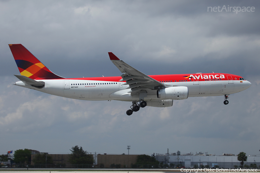 Avianca Airbus A330-243 (N974AV) | Photo 37092
