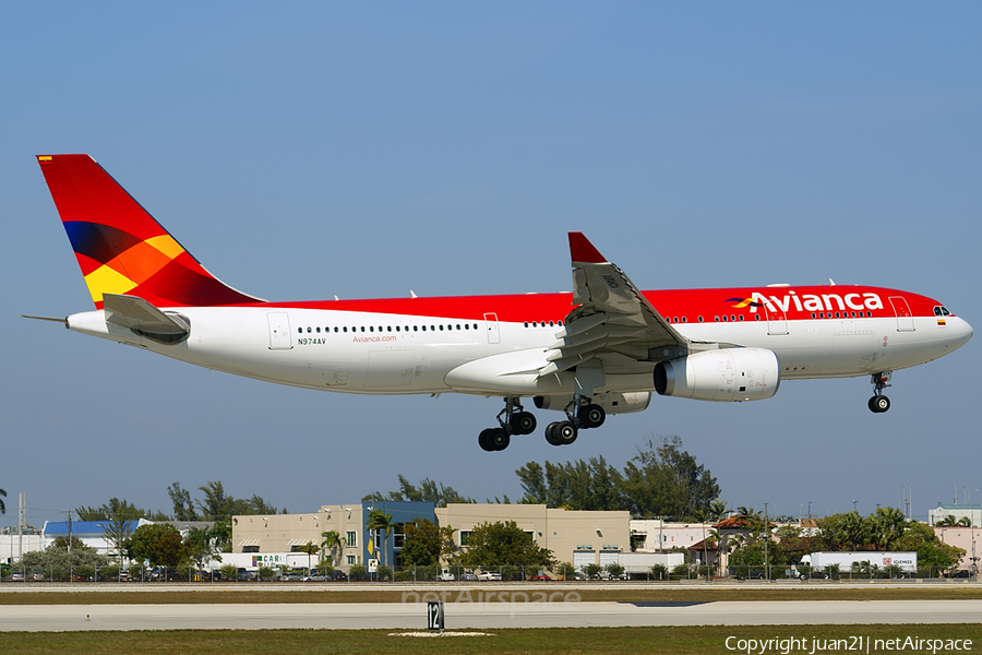 Avianca Airbus A330-243 (N974AV) | Photo 70275