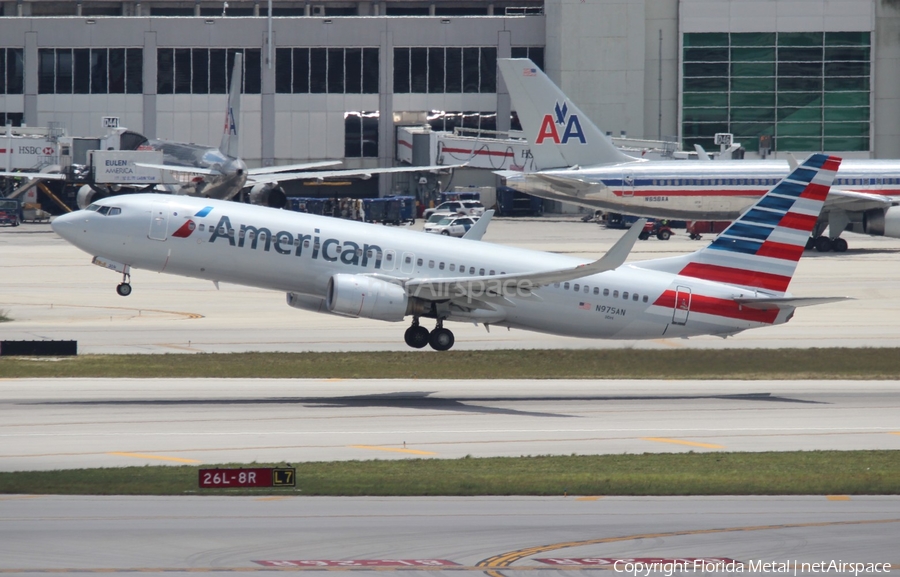 American Airlines Boeing 737-823 (N975AN) | Photo 324633