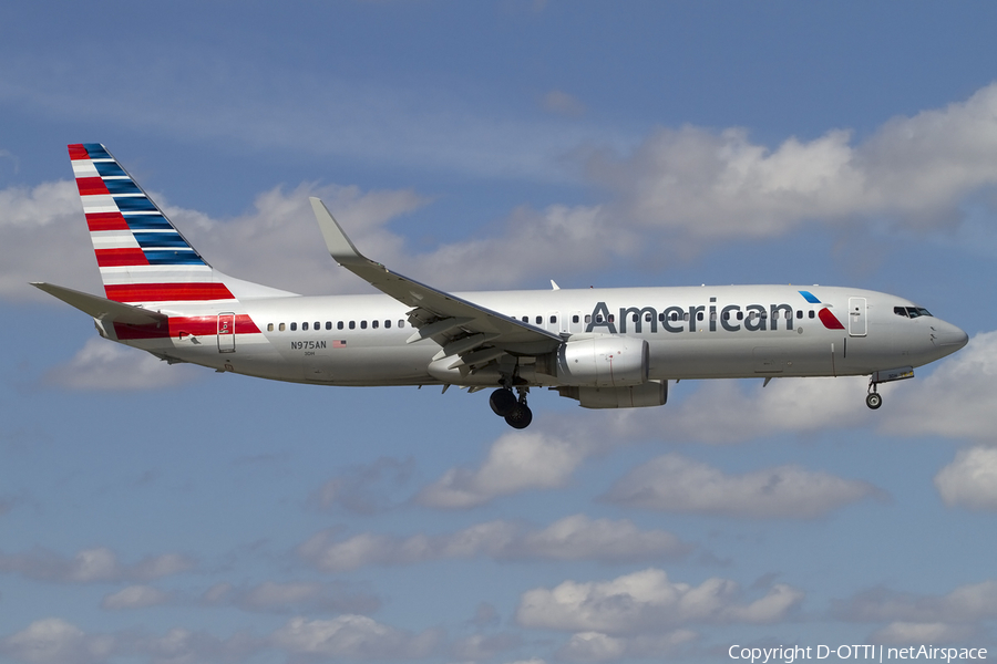 American Airlines Boeing 737-823 (N975AN) | Photo 430651