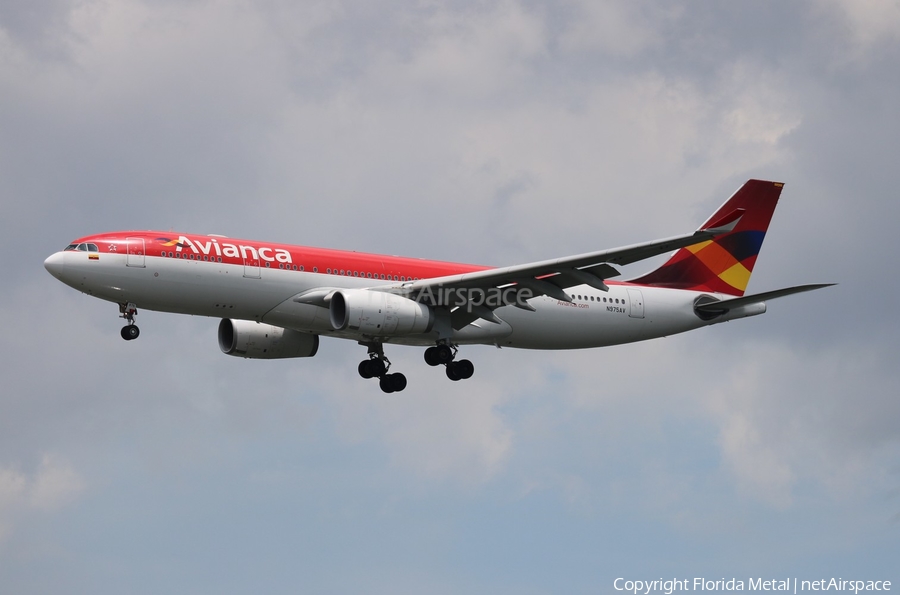 Avianca Airbus A330-243 (N975AV) | Photo 324635