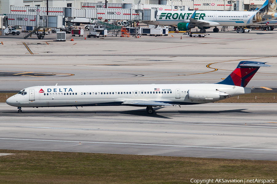 Delta Air Lines McDonnell Douglas MD-88 (N975DL) | Photo 197014