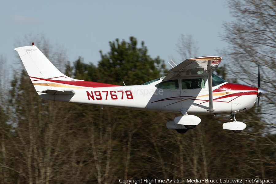 (Private) Cessna 182Q Skylane II (N97678) | Photo 158078
