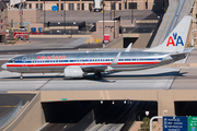 American Airlines Boeing 737-823 (N976AN) at  Phoenix - Sky Harbor, United States