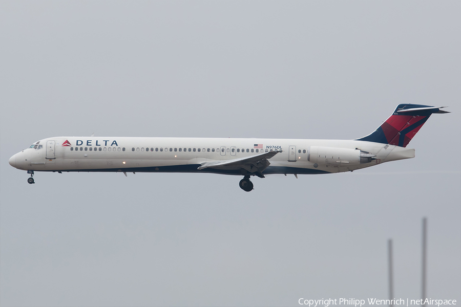 Delta Air Lines McDonnell Douglas MD-88 (N976DL) | Photo 230584