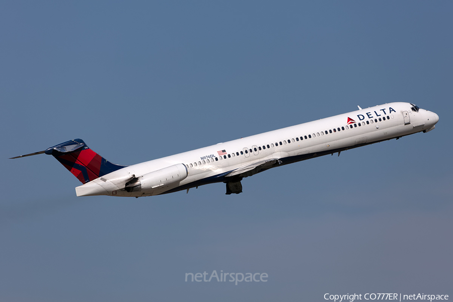 Delta Air Lines McDonnell Douglas MD-88 (N976DL) | Photo 236673