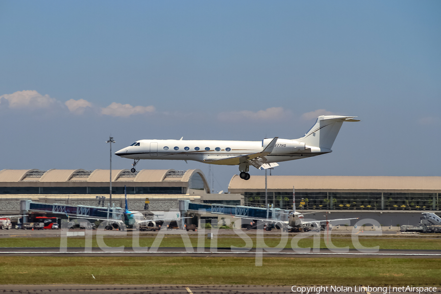 (Private) Gulfstream G-V-SP (G550) (N977HS) | Photo 369943