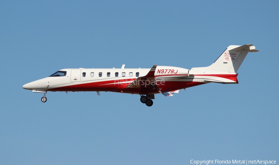 (Private) Bombardier Learjet 75 (N977RJ) | Photo 324659