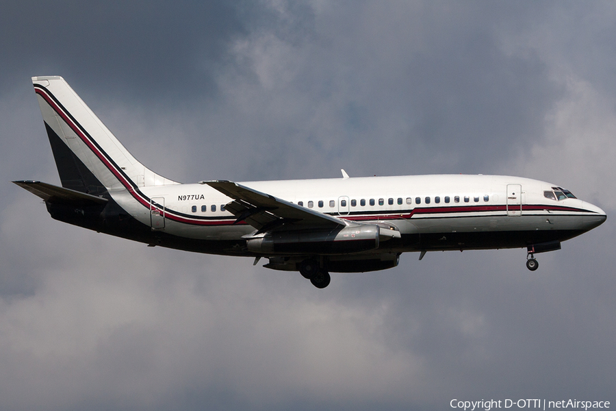 Sky King Boeing 737-291(Adv) (N977UA) | Photo 228597