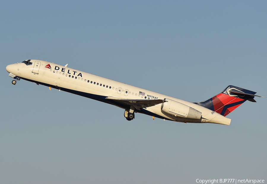Delta Air Lines Boeing 717-2BD (N978AT) | Photo 228532